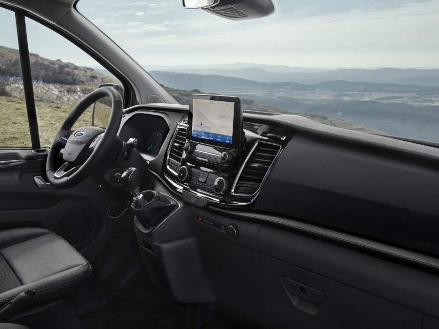Торпедо Ford Transit Custom Active 2020 года  (EU) (фото 3 из 8)